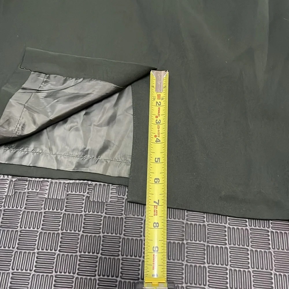 Valerie steven’s micro touch olive green skirt size 4 zipper back